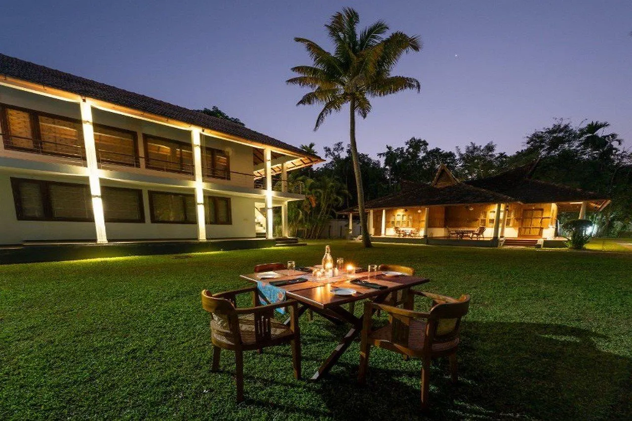 Ama Stays And Trails Pathiramanal Villa Alappuzha 4*,  Indien